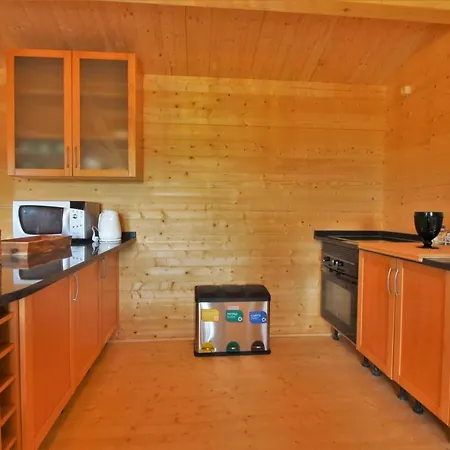 Corva Farmhouse 칼다스하이냐